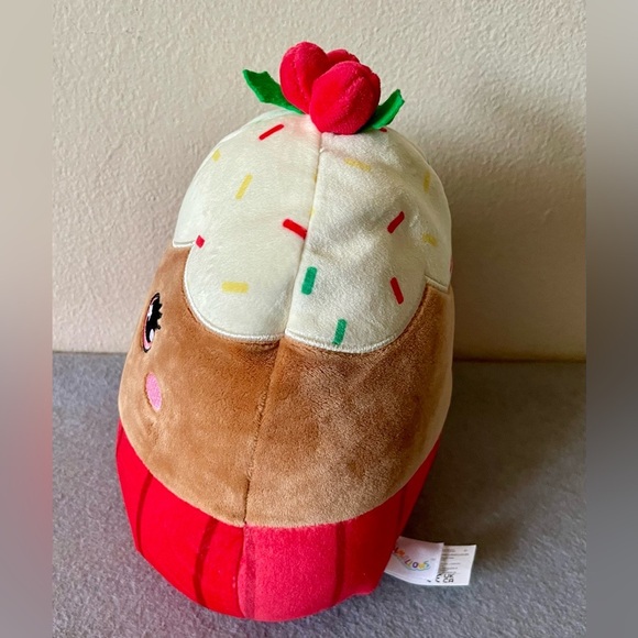 Squishmallows 8" Peppermint Christmas Cupcake - Picture 4 of 6